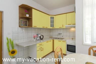 A1 žuti(4) Croazia - Dalmazia - Sibenik - Primosten - appartamento #1682 Immagine 9