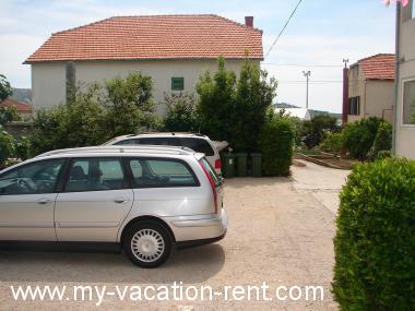 Appartamenti Port - great loaction and free parking: Croazia - Dalmazia - Isola di Murter - Murter - appartamento #2566 Immagine 2
