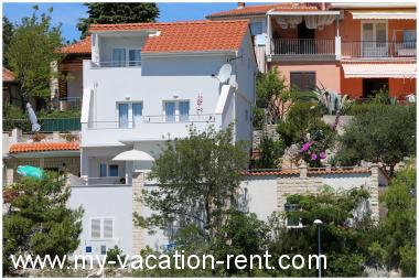 Appartamenti Elvi - amazing position & parking: Croazia - Dalmazia - Sibenik - Primosten - appartamento #2727 Immagine 3