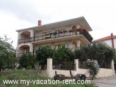 Appartamento Okrug Gornji Isola di Ciovo Dalmazia Croazia #6117