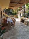 Appartamenti Zora - with large garden terrace: Croazia - Dalmazia - Isola di Brac - Supetar - appartamento #6642 Immagine 10