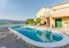 Appartamenti Ljubo - pool and view: Croazia - Dalmazia - Isola di Ciovo - Mastrinka - appartamento #7178 Immagine 9