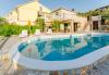Appartamenti Ljubo - pool and view: Croazia - Dalmazia - Isola di Ciovo - Mastrinka - appartamento #7178 Immagine 9