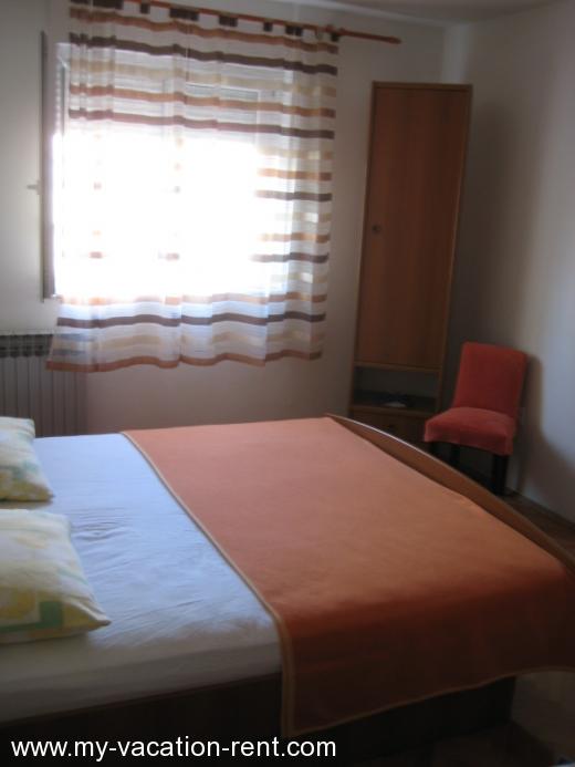 Appartamento Omis Split Dalmazia Croazia #876